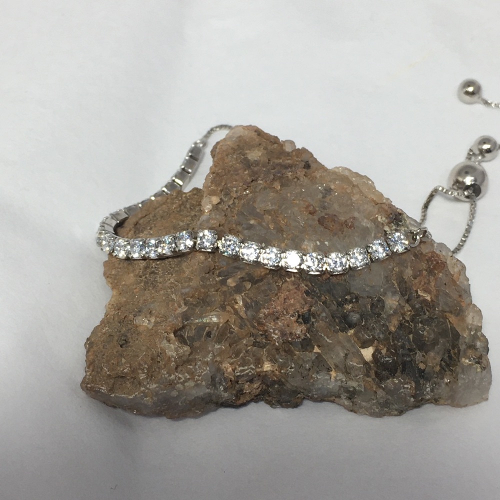 Cz with diamond dust bolo bracelet